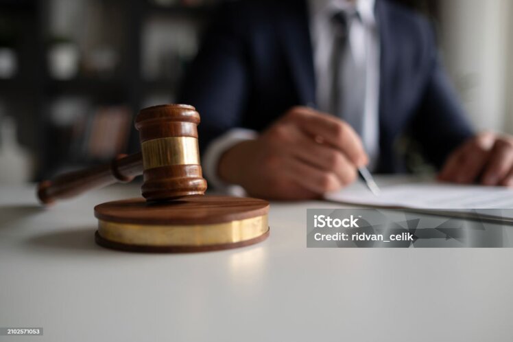 “چگونه از مشکلات حقوقی در کسب‌وکار پیشگیری کنیم؟ | راهکارهای قانونی برای صاحبان مشاغل”